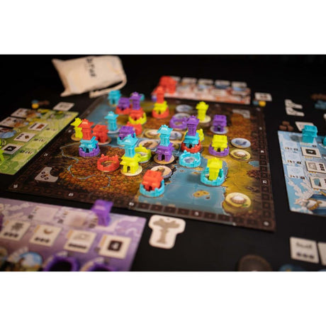 European Player Network Deities Brettspiel (englisch, 2 – 4 Spieler, 45 – 60 Minuten, ab 14 Jahren)