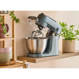 Die Küchenmaschine von Kenwood wird sturmblau