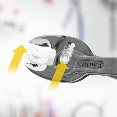 Knipex Frontgripzange | Länge 200 mm | polierte Mehrkomponentenhüllen | schwarz phosphatiert | 1 Stück - 82 02 200 - 82 02 200