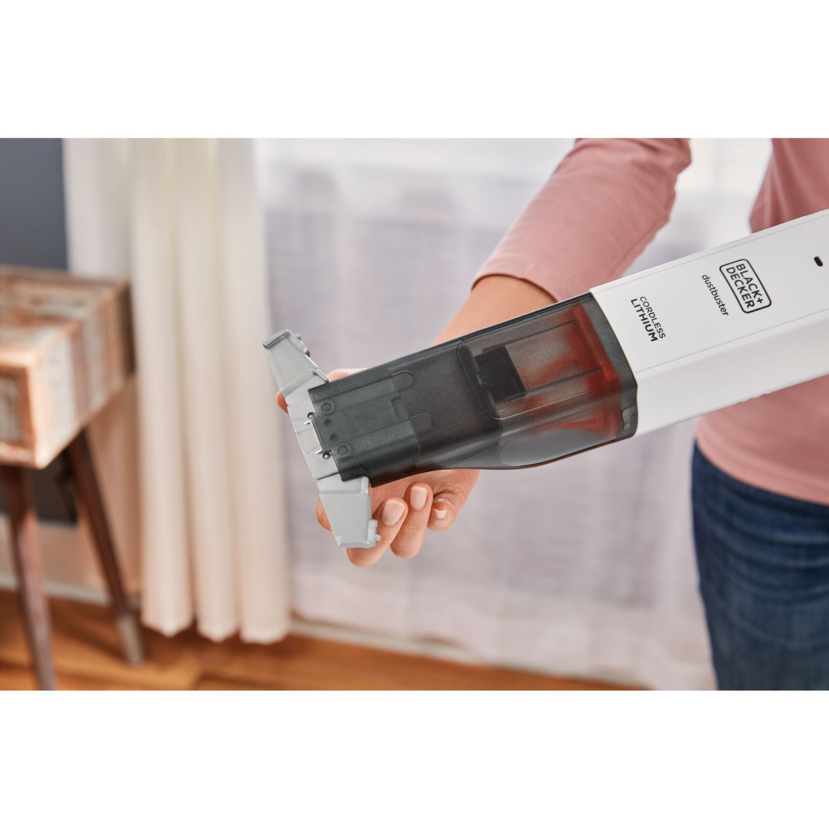 Black+decker hlvc315j11-qw 12v 1.5ah slim handvac kruimeldief handstofzuiger (wit, incl. jack-plug lader)