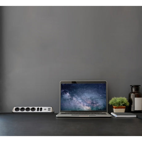 Brennerstuhl ®estilo Eckverbindungsdosenleiste mit USB-Ladefunktion 6-fach 4x Schutzkontaktsteckdose 2x Euro silber schwarz