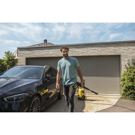 Kärcher K 5 WCM Premium Home Hochdruckreiniger (Gelb Schwarz, mit Schmutzfräse, Schlauchtrommel und Flächenreiniger)