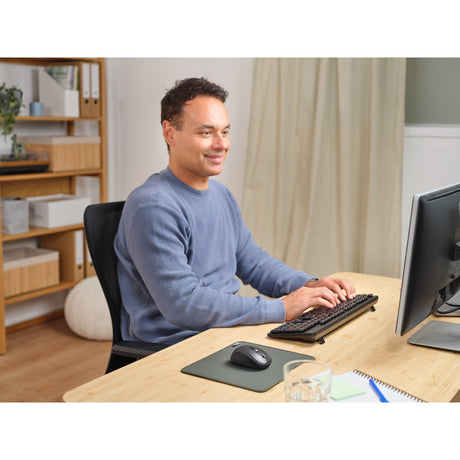 Trust Ody II Silent Wireless Tastatur- und Mausset Desktop-Set (schwarz, US-Layout (QWERTY), Membran, 100 %, 800 dpi – 1.600 dpi)
