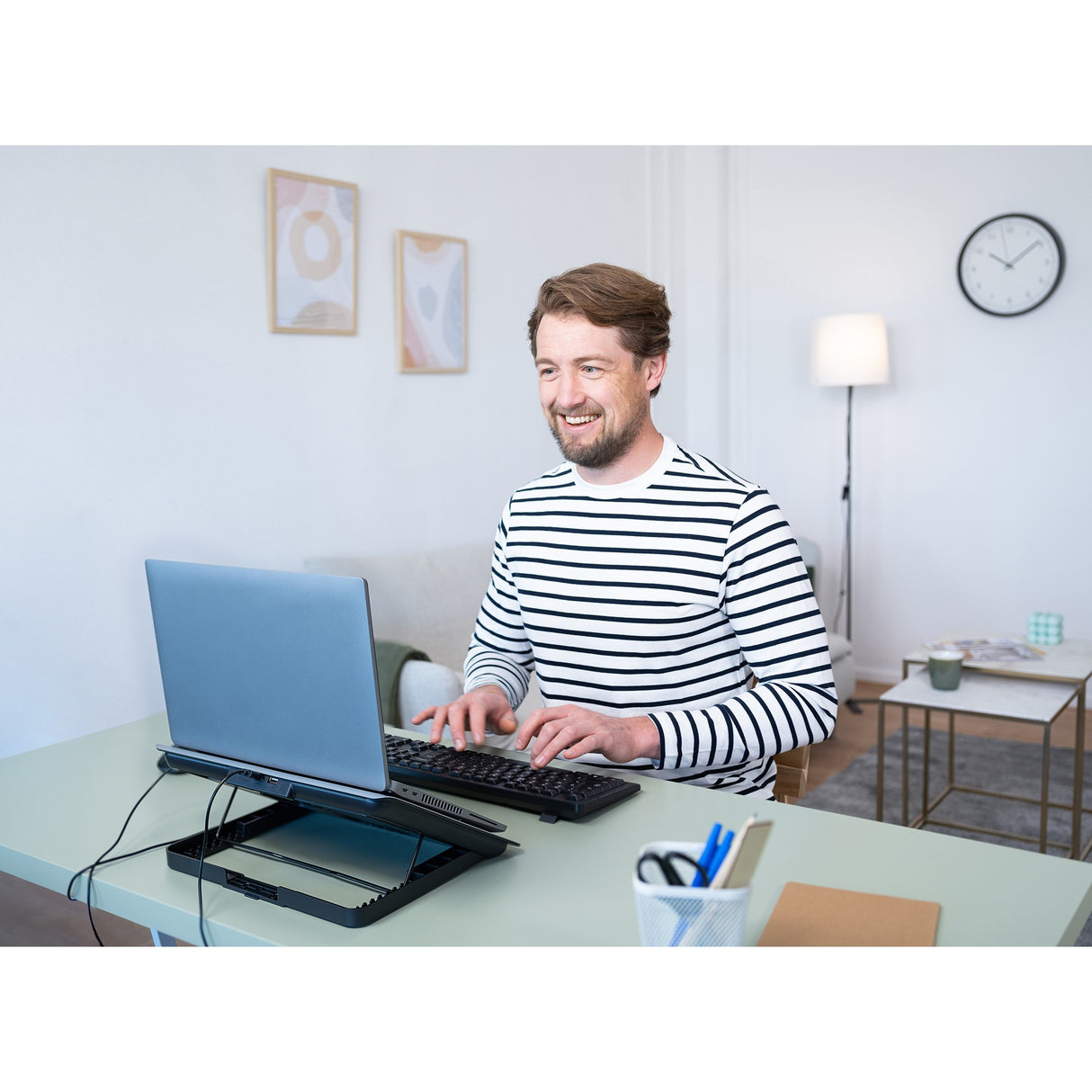 Vertrauen Sie dem Laptop-Kühlständer von Exto