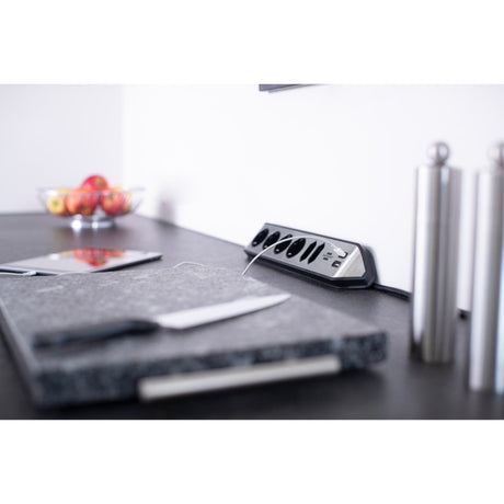 Brennerstuhl ®estilo Eckverbindungsdosenleiste mit USB-Ladefunktion 6-fach 4x Schutzkontaktsteckdose 2x Euro silber schwarz
