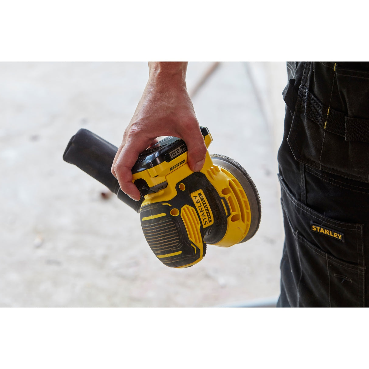 Stanley Fatmax V20 18V exzentrischer Schleifer