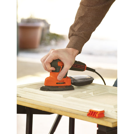 Black+Decker 120 Watt Maus-Detailschleifer KA2500K-QS Deltaschleifer (Orange Schwarz, Zubehör und Koffer im Lieferumfang enthalten)