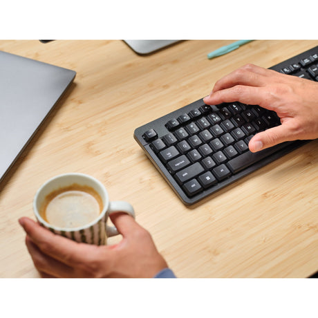 Trust Ody II Silent Wireless Tastatur- und Mausset Desktop-Set (schwarz, US-Layout (QWERTY), Membran, 100 %, 800 dpi – 1.600 dpi)