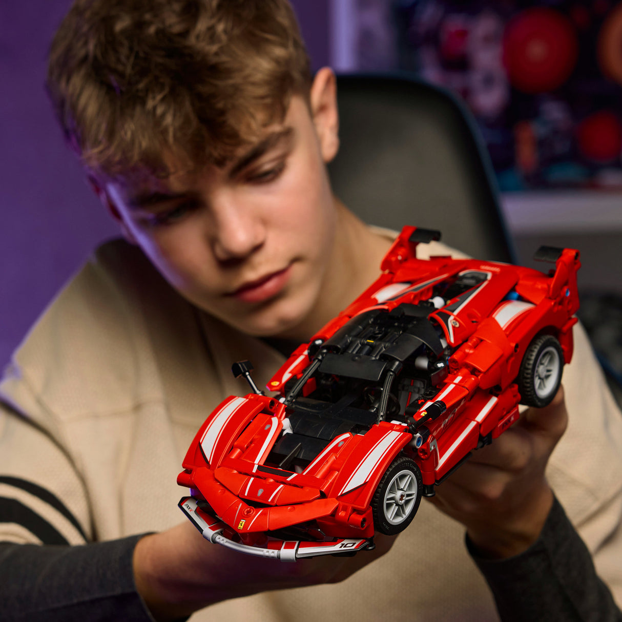 Lego® Technic Ferrari FXX K Modellauto – 42212