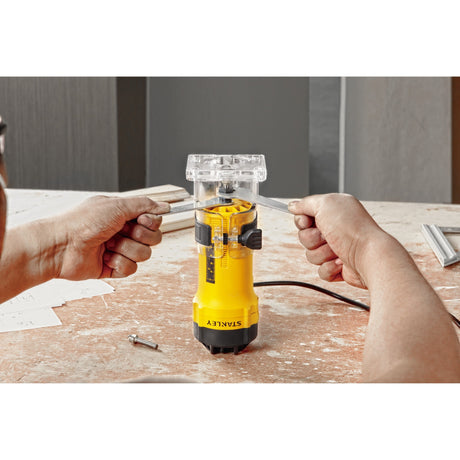 Stanley 550w Kantenfräsfräser (gelb schwarz)