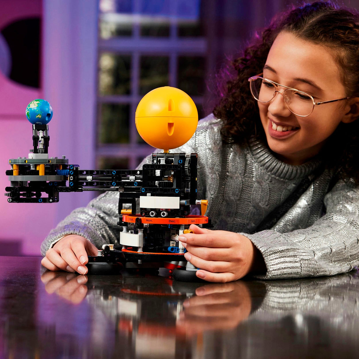 LEGO Technic 42179 Die Erde und der Mond in Bewegung