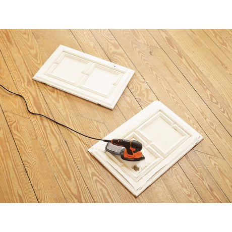 Black+Decker 120 Watt Maus-Detailschleifer KA2500K-QS Deltaschleifer (Orange Schwarz, Zubehör und Koffer im Lieferumfang enthalten)