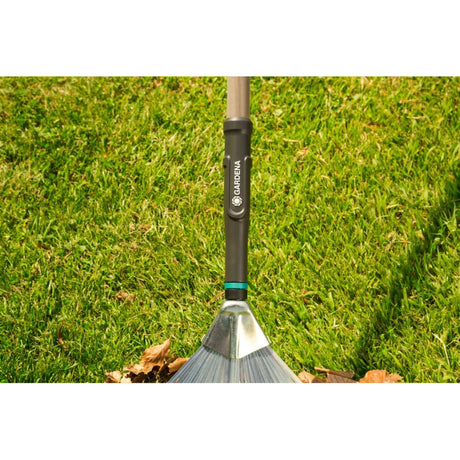 Gardena Pureline verstellbarer Laubrechen FSC 100% (17307-20)