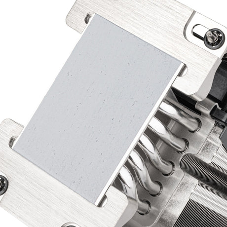 Silverstone SST-XE04-SP3B CPU-Kühler (4-Pin-PWM-Lüfteranschluss)