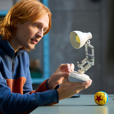 Lego® Ideen Disney Pixar Luxo Jr. Ausstellungsmodell - 21357