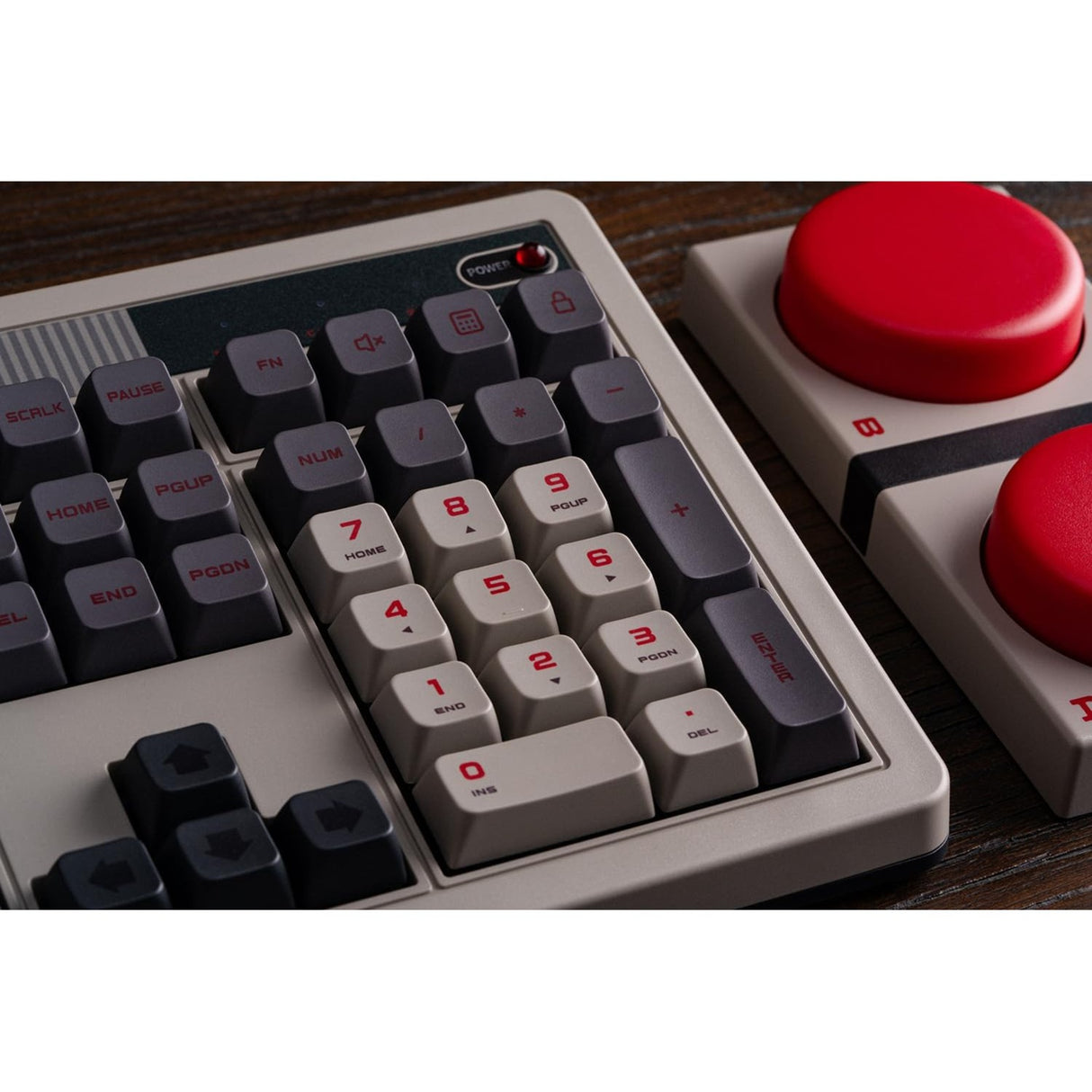 8bitdo Retro mechanische Tastatur N Edition (grau, US-Layout (QWERTY), Kailh Box weiß, 100 %, Bluetooth Low Energy, Wireless 2,4 g, USB)