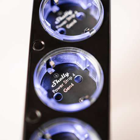 Shelly Steckdosenleiste Gen4 Steckdosenleiste (schwarz, WLAN, Bluetooth, Zigbee)