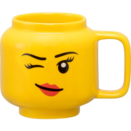 Room Copenhagen Lego-Keramikbecher – zwinkernder Mädchenkopf, klein (gelb)
