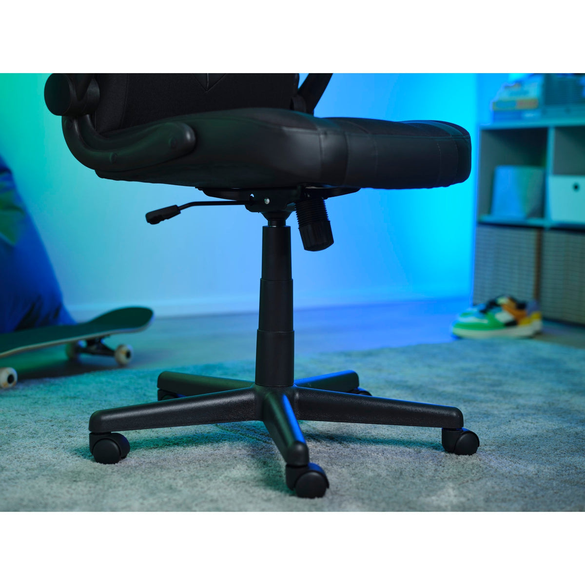 Trust GXT 703 Riye Gaming-Stuhl (schwarz)