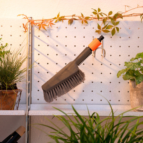 Gardena Clean System Handbrush M weich, mit Schlauchverbindung