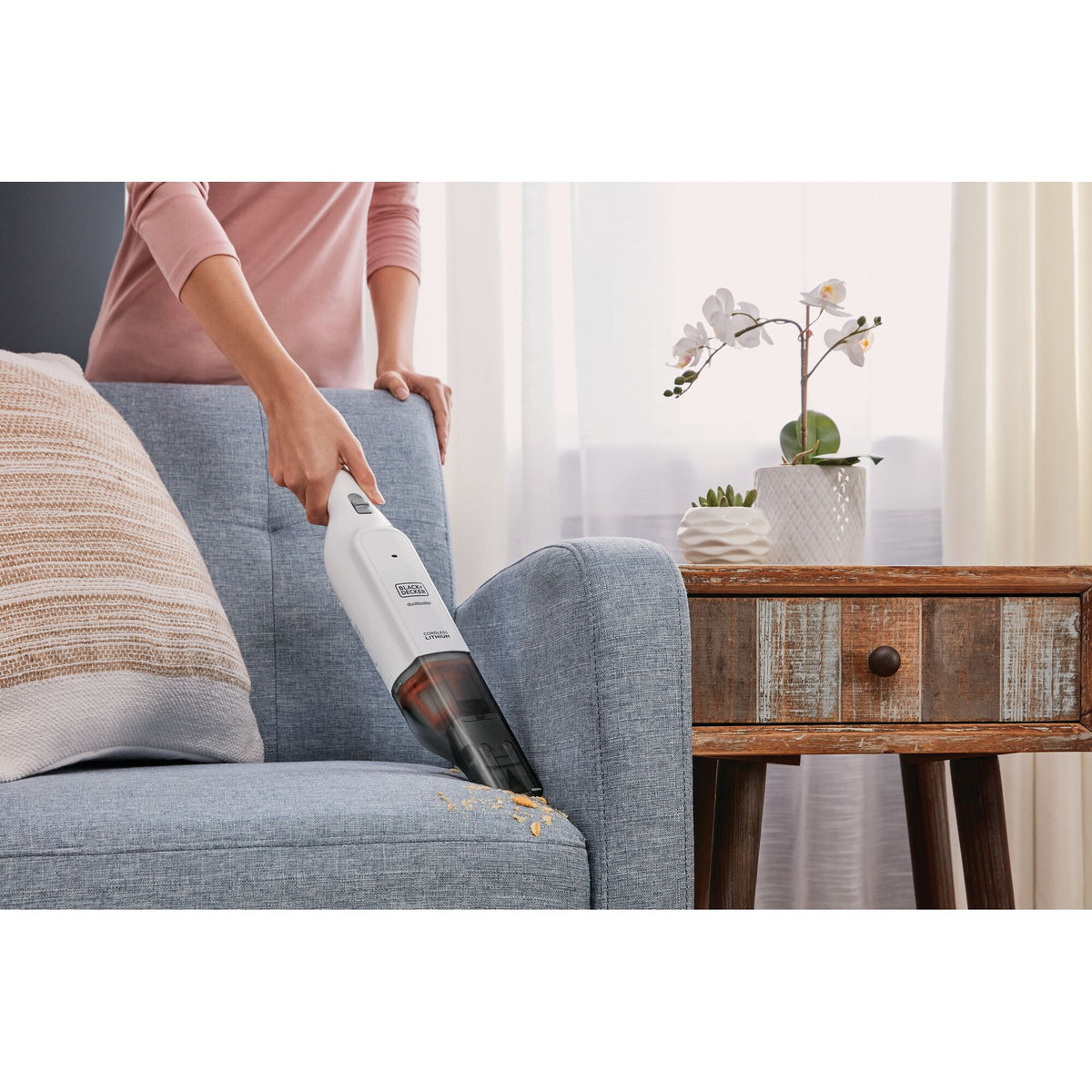 Black+decker hlvc315j11-qw 12v 1.5ah slim handvac kruimeldief handstofzuiger (wit, incl. jack-plug lader)