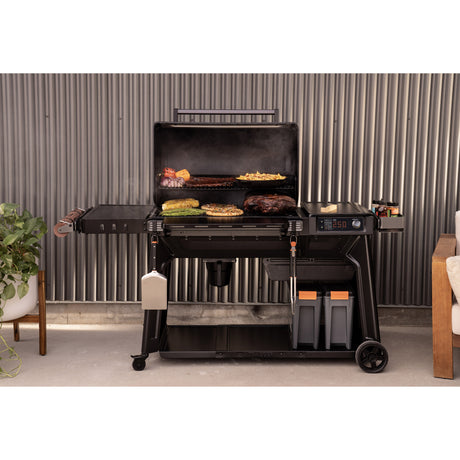 Traeger Woodridge Pro Pelletgrill (schwarz, WLAN)