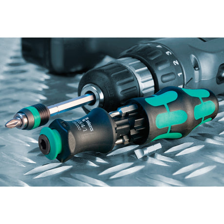 Wera kraftform kompakt 26 mit Koffer, 7-teiliges Bit-Set (schwarz grün)