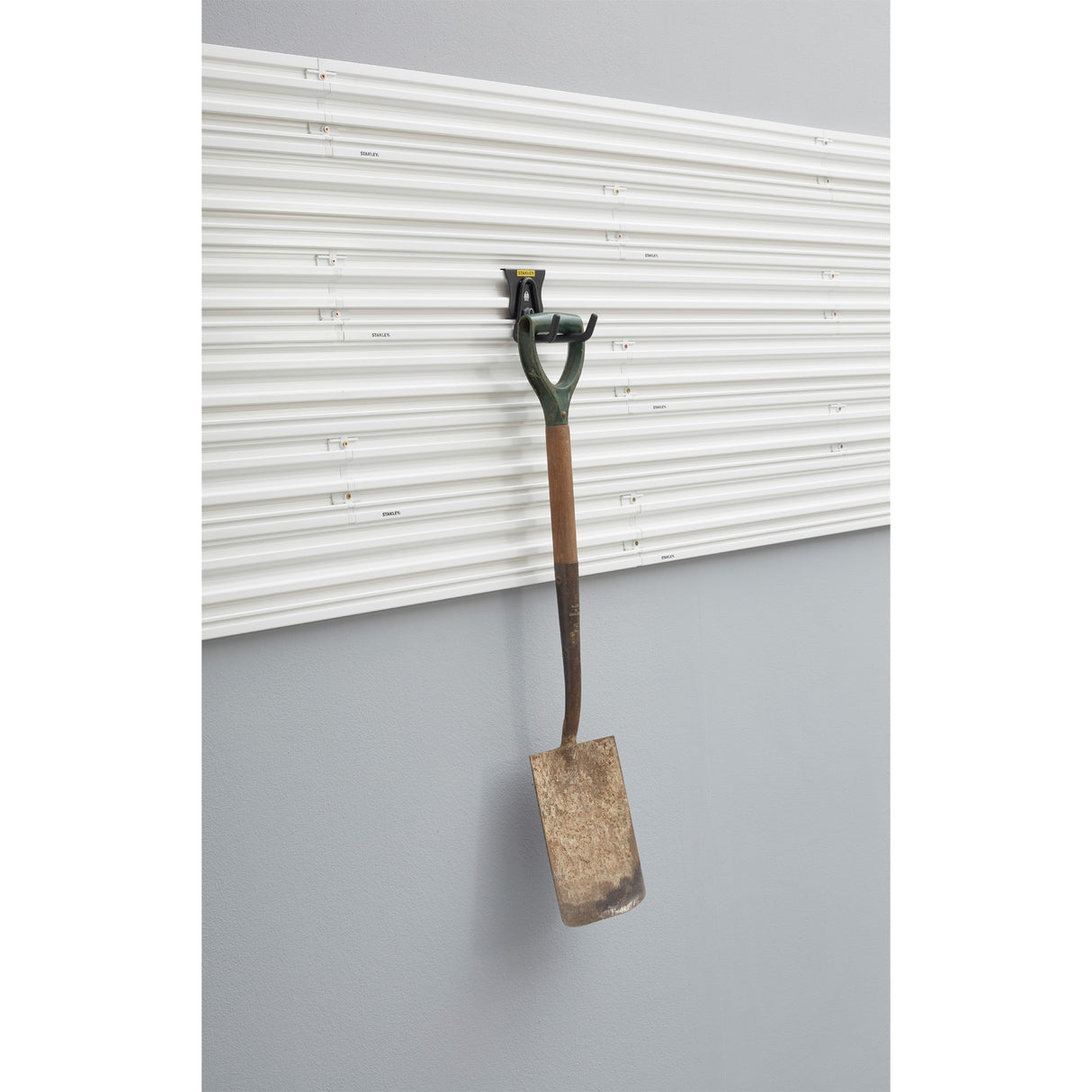 Stanley Stanley Track Wall Universal Hook Medium