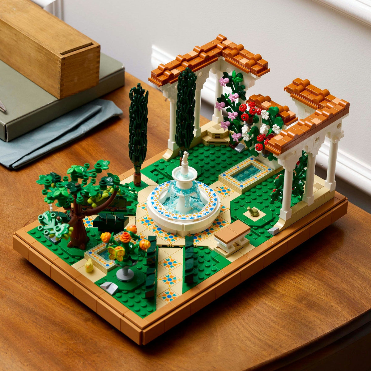 Lego Icons Garten mit Brunnen – 10359