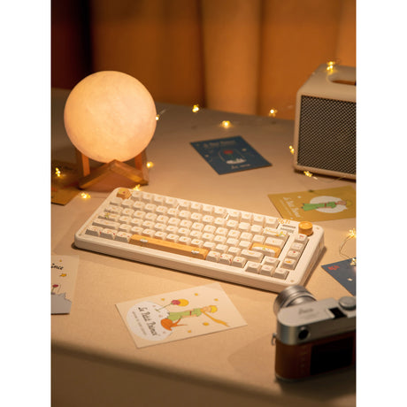 Iqunix ZX75 Sunset Ponder kabellose mechanische Tastatur (hellgelb, US-Layout (QWERTY), Iqunix Little Prince, 75 %, RGB-LEDs, Hot-Swap-fähig, Double-Shot PBT, 2,4 GHz | Bluetooth 5.1 | USB-C)