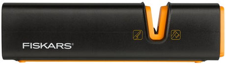 Fiskars Axtschärfer – Messerschärfer – mit Anti-Rutsch-Pads – 16,5 cm