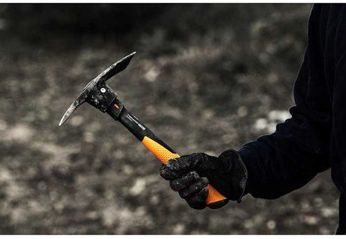 Fiskars Pro Isocore Spitzhacke S | 0,7kg | 36 cm – 1062937