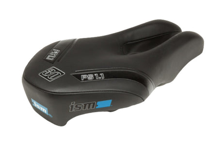Sattel in Zusammenarbeit mit PS1.0 Performance Short