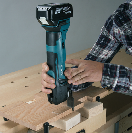 Makita dtm51z Akku-Multitool 18V mit Schnellwechselsystem | loses Gehäuse - ohne Batterien und Ladegerät - dtm51z
