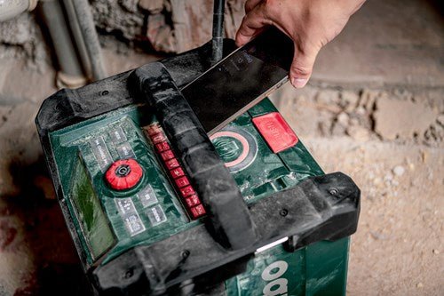 Metabo Baustellenradio RC 12-18 32w BT DAB+. Batteriebetriebener Site Radi R12-18 32 W BT DAB+