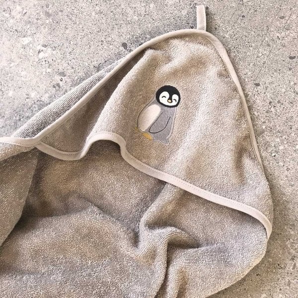 Petú Petú Petú Petú Mano Badcape Groot mit Motorhaube Pinguin
