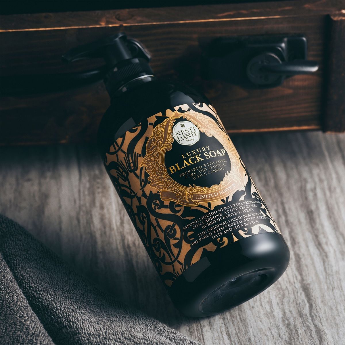 Nesti Dante Luxus-Seifenpumpe in Schwarz, 500 ml