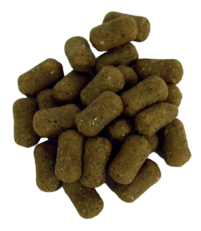 Hund behandeln Salamini -Huhn