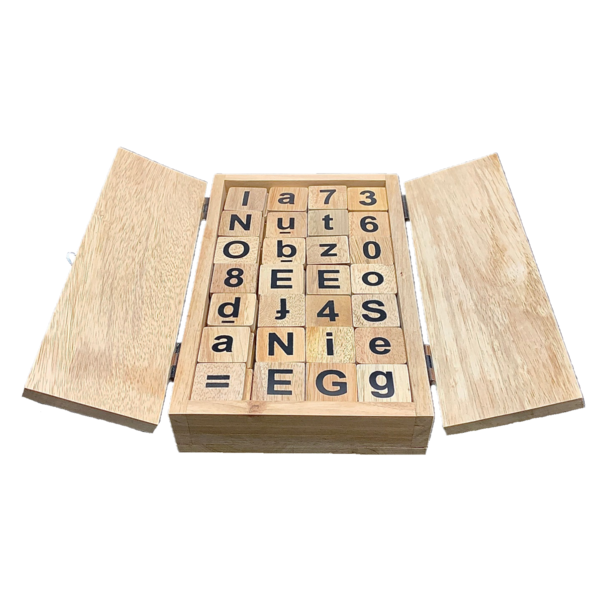 Papoose -Spielzeug Papoose -Spielzeug halber Buchstaben und Zahlensatz